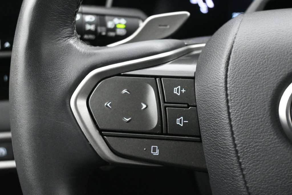 Used 2023 Lexus RX 350 FWD w/ Cold Area Package image 8