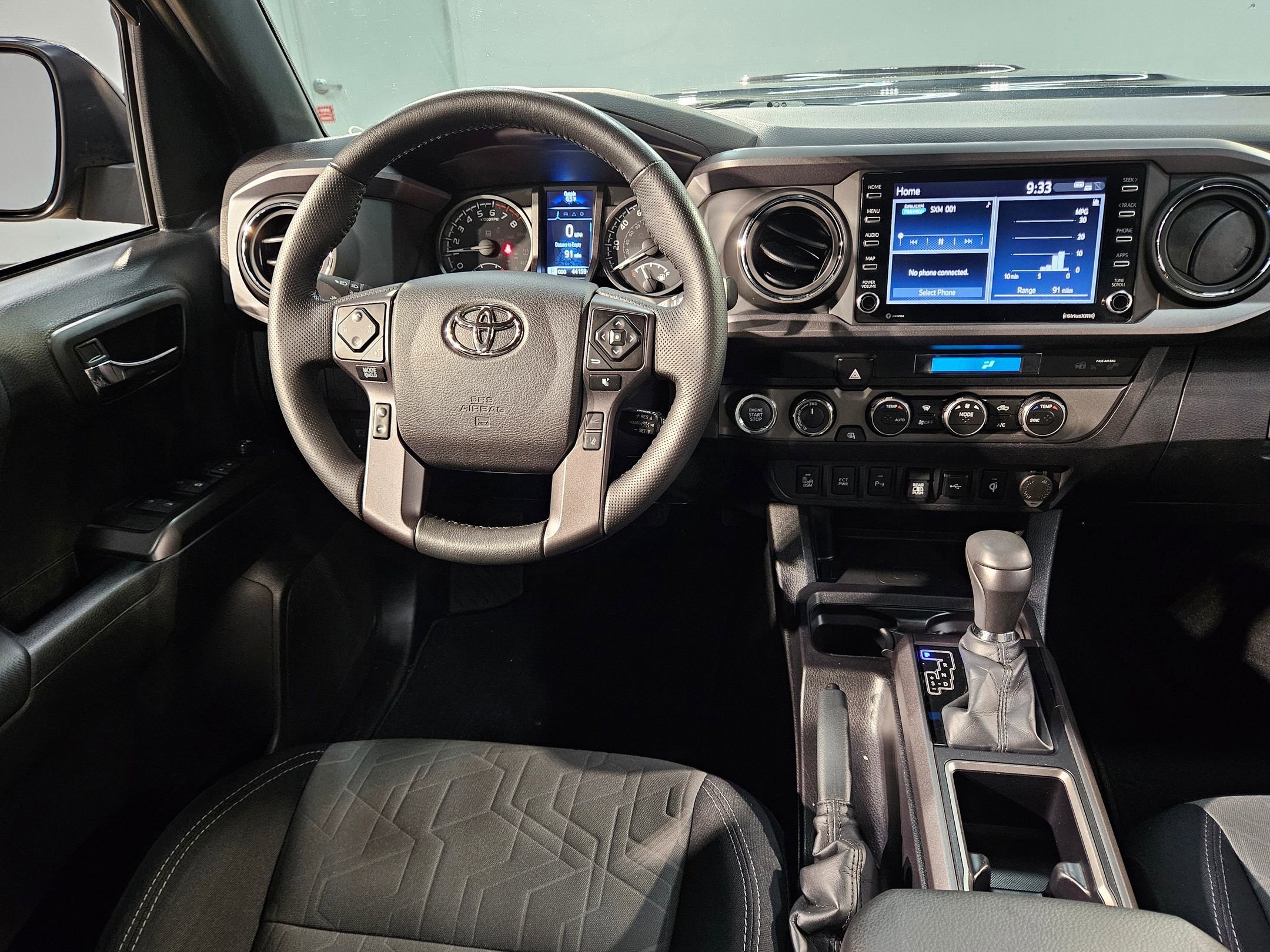 Used 2022 Toyota Tacoma TRD Sport image 9