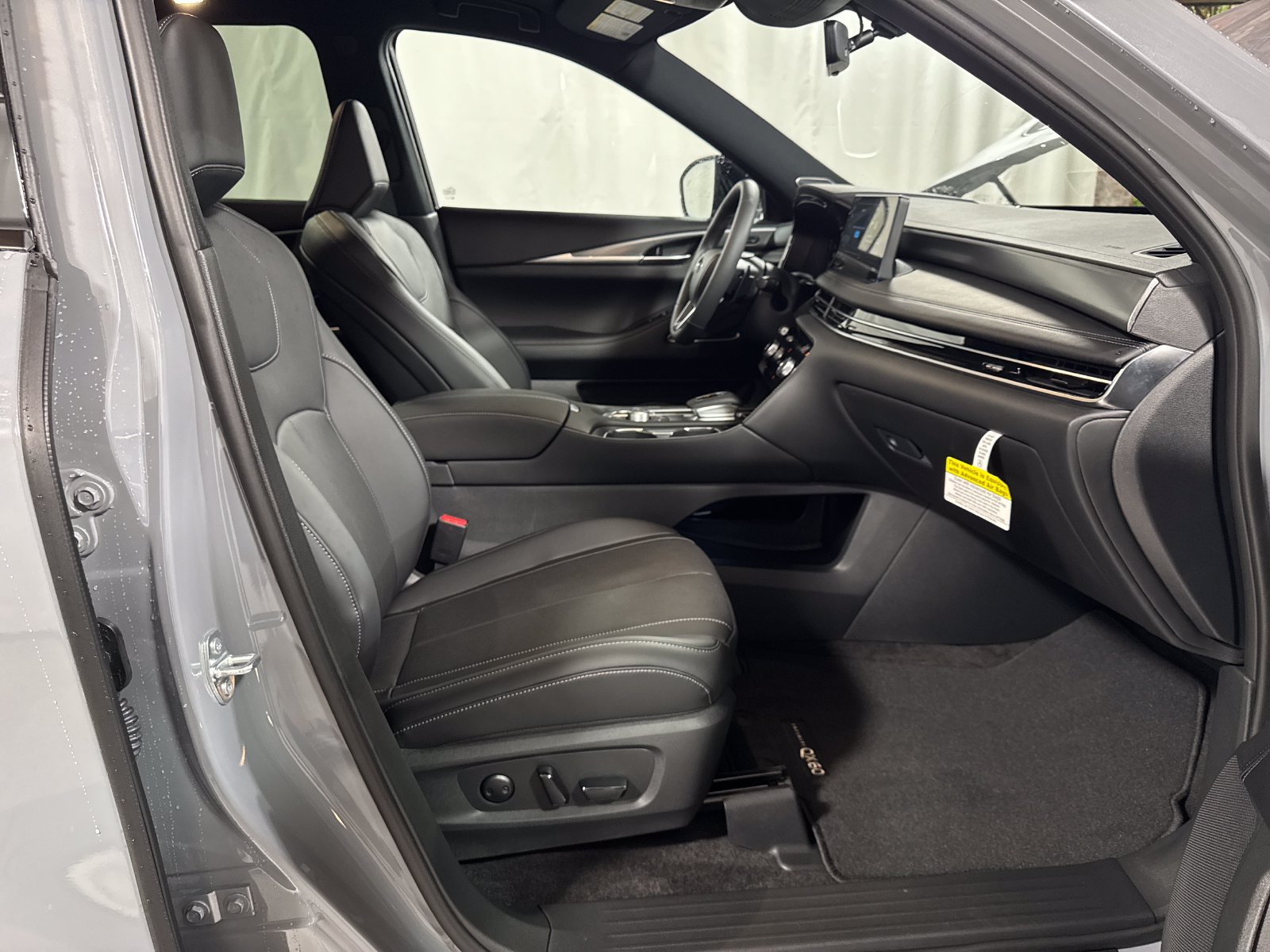 New 2027 INFINITI QX60 Sport w/ Dark Cargo Package AWD/4WD image 25