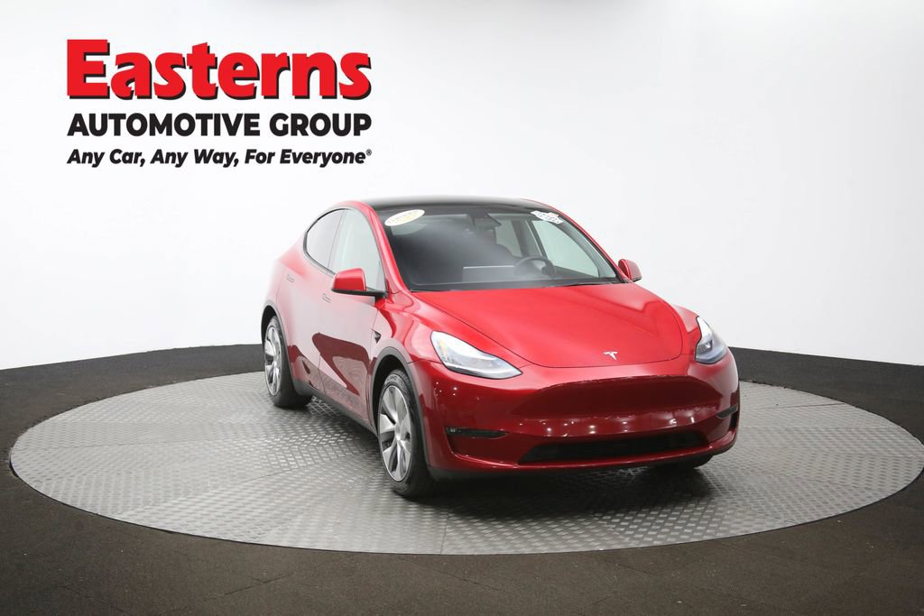 Used 2021 Tesla Model Y Standard Range image 48
