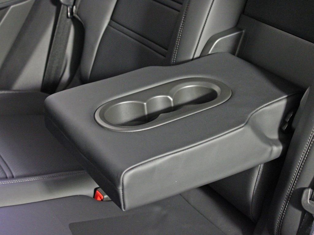 Certified 2025 Porsche Cayenne Coupe image 34