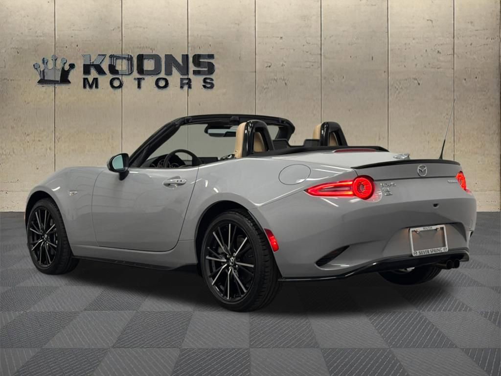 Used 2024 MAZDA MX-5 Miata Grand Touring w/ Appearance Package image 7