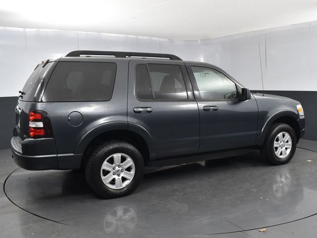 Used 2010 Ford Explorer XLT AWD/4WD image 3
