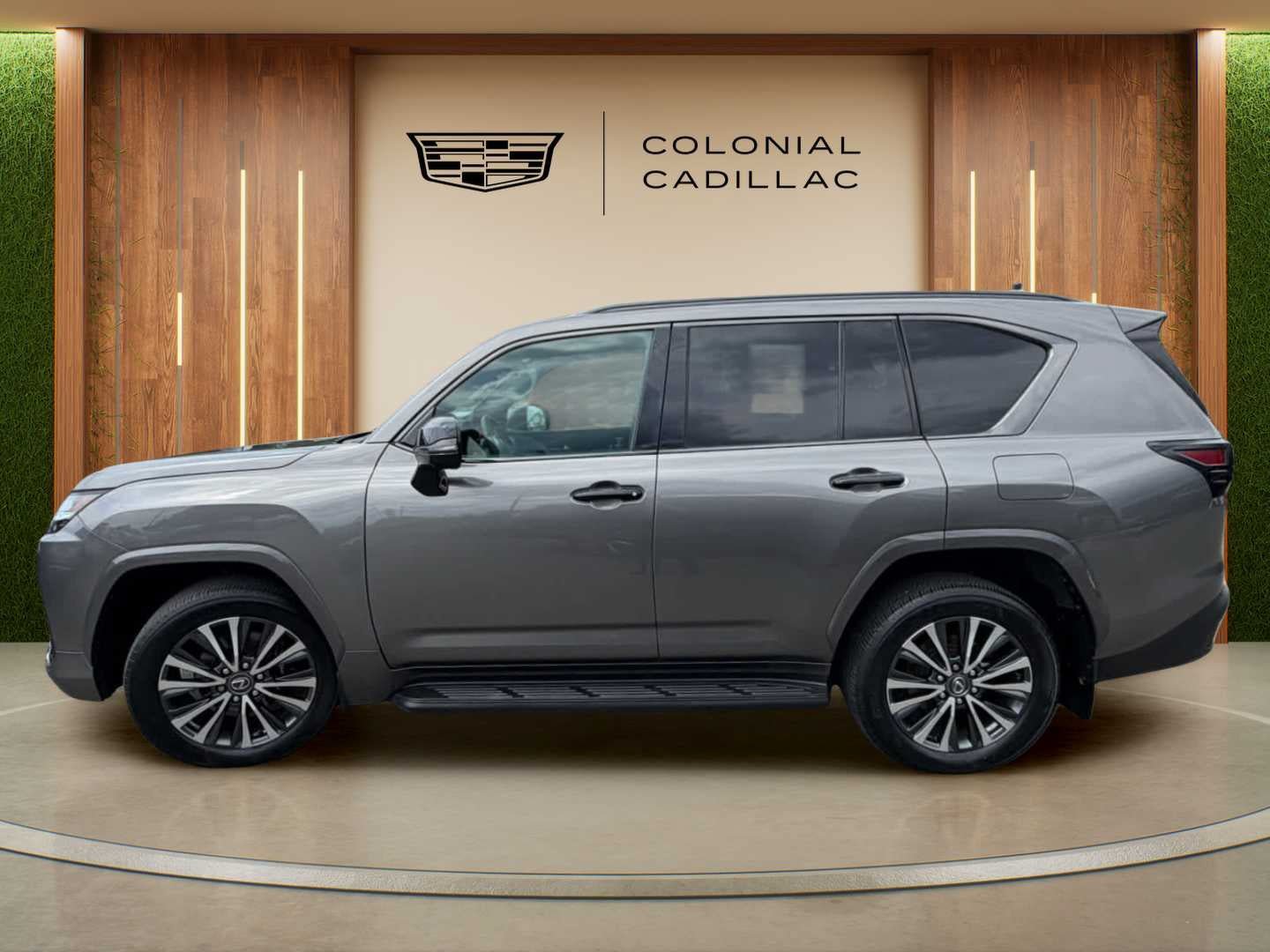 Used 2024 Lexus LX 600 4WD w/ Appearance Package image 3