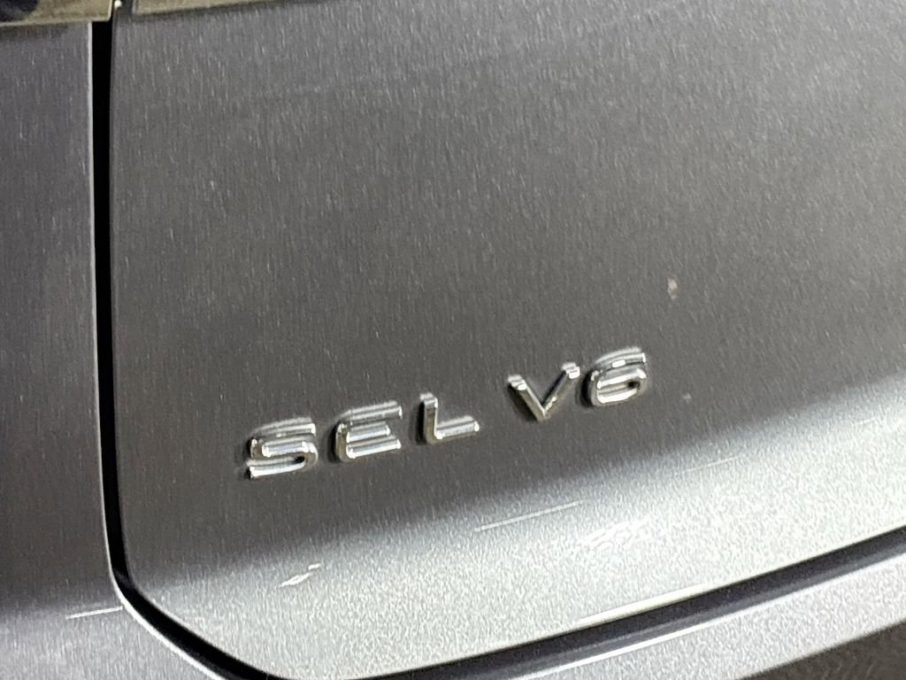 Used 2022 Volkswagen Atlas Cross Sport SEL image 25