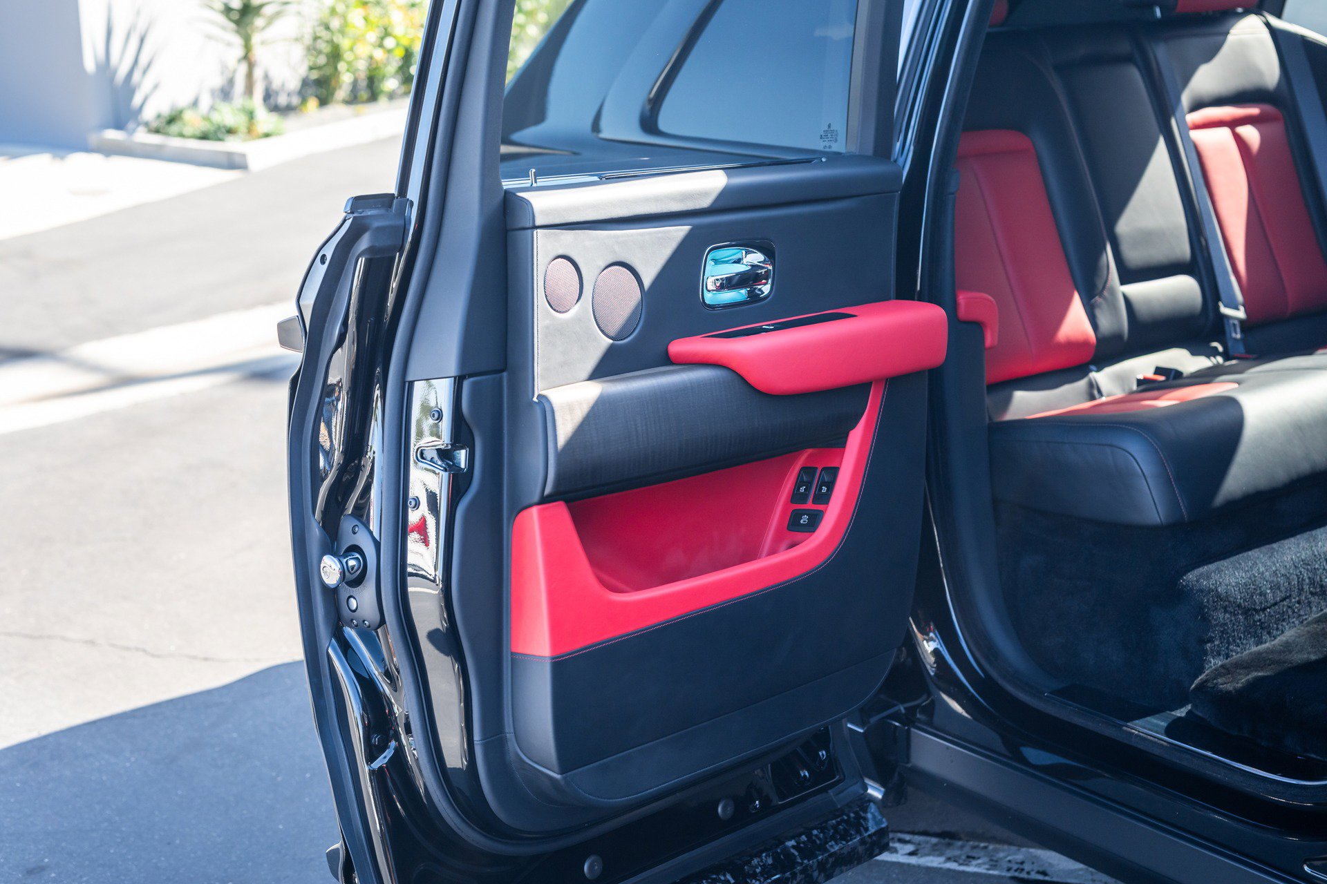 Used 2021 Rolls-Royce Cullinan image 42