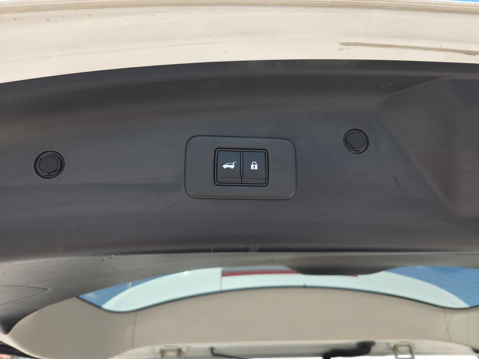 Used 2022 Nissan Armada SL RWD image 32