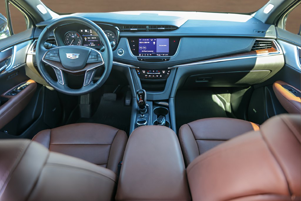 Certified 2022 Cadillac XT5 Premium Luxury w/ Technology Package AWD/4WD image 26