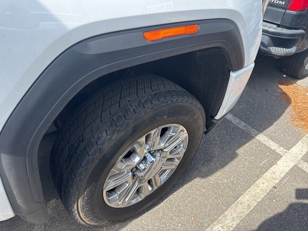 Used 2023 GMC Sierra 2500 Denali image 4