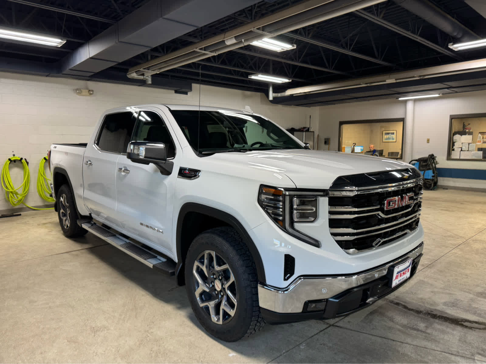 New 2026 GMC Sierra 1500 SLT w/ SLT Premium Plus Package image 3