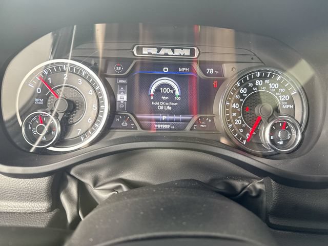 Used 2025 RAM 1500 Laramie AWD/4WD image 17