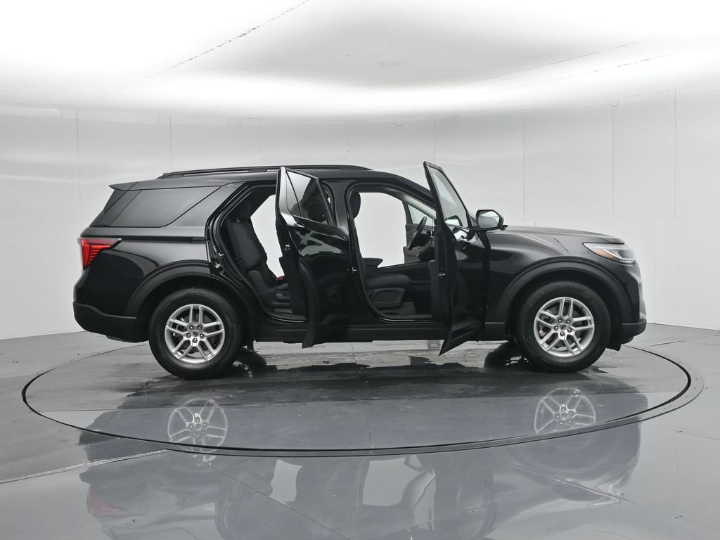 New 2026 Ford Explorer Active RWD image 29