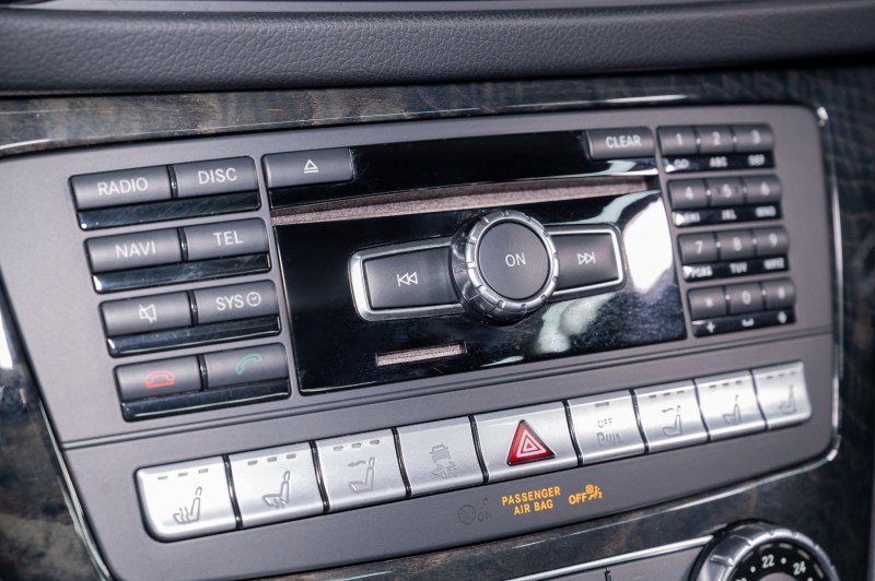 Used 2016 Mercedes-Benz SL 550 image 24