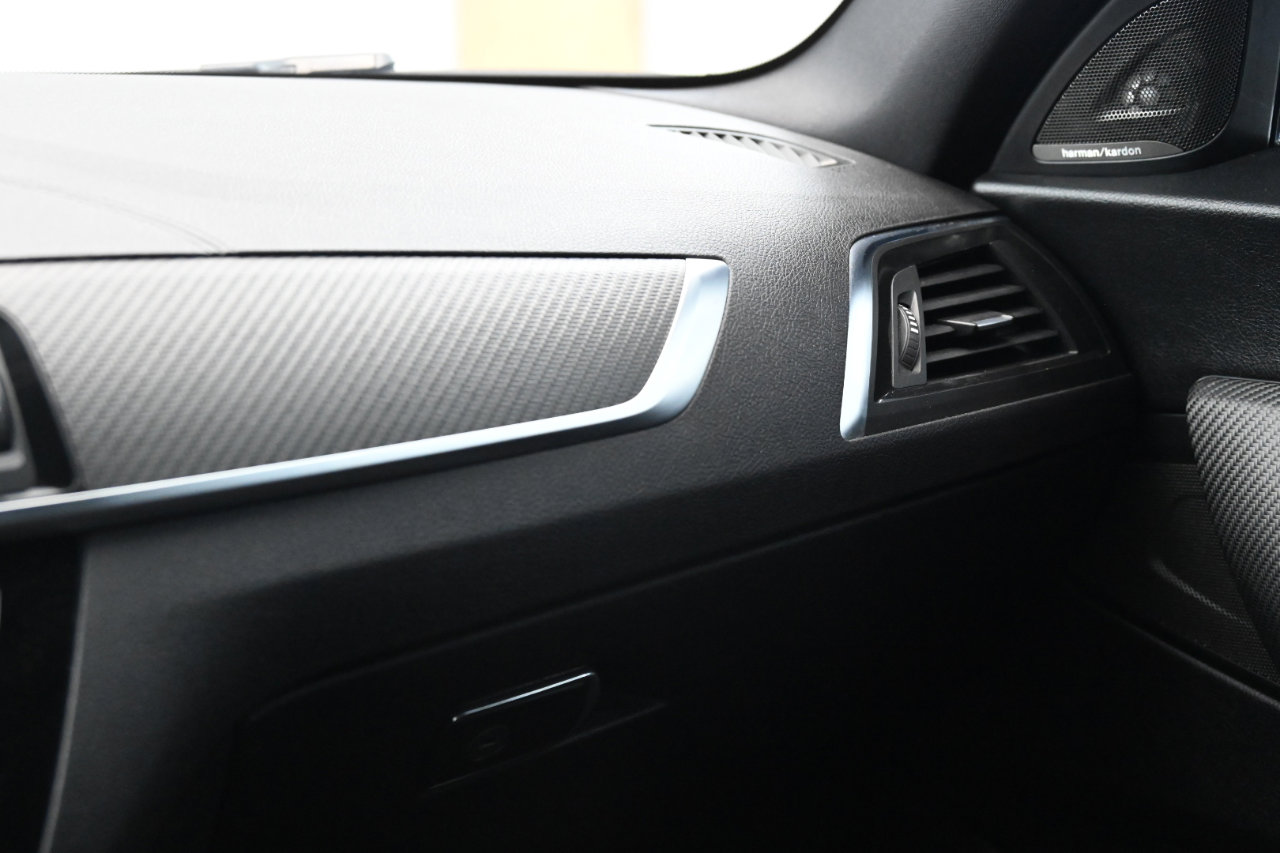 Used 2018 BMW M2 image 39