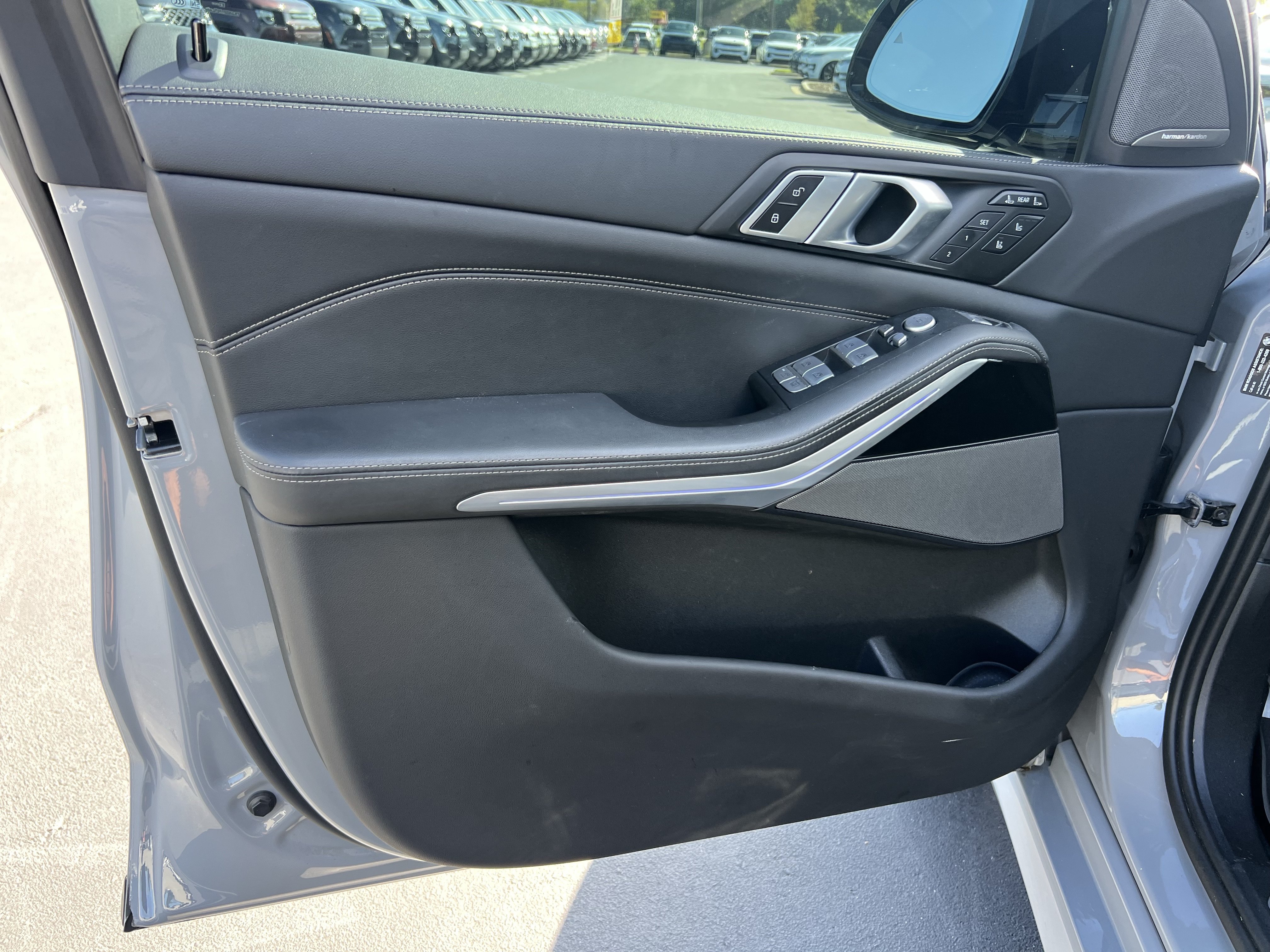 Used 2024 BMW X7 M60i w/ Executive Package AWD/4WD image 14