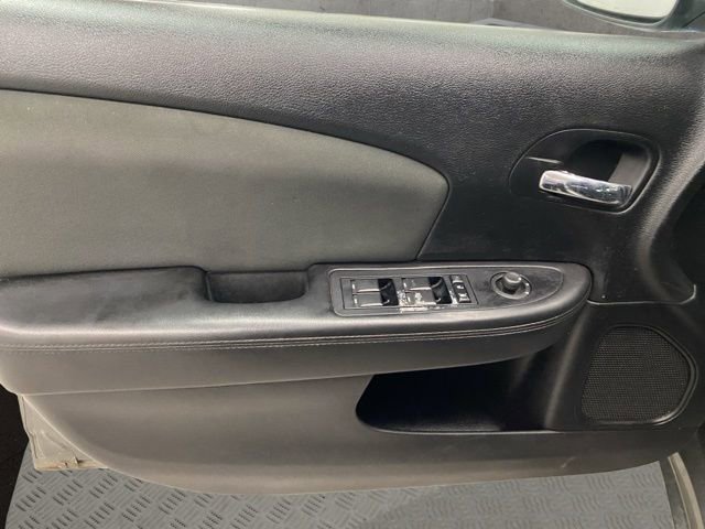 Used 2012 Chrysler 200 LX image 18