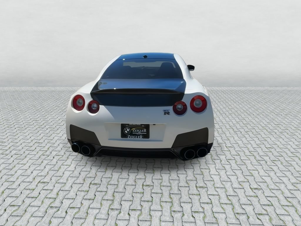 Used 2014 Nissan GT-R Black Edition AWD/4WD image 7