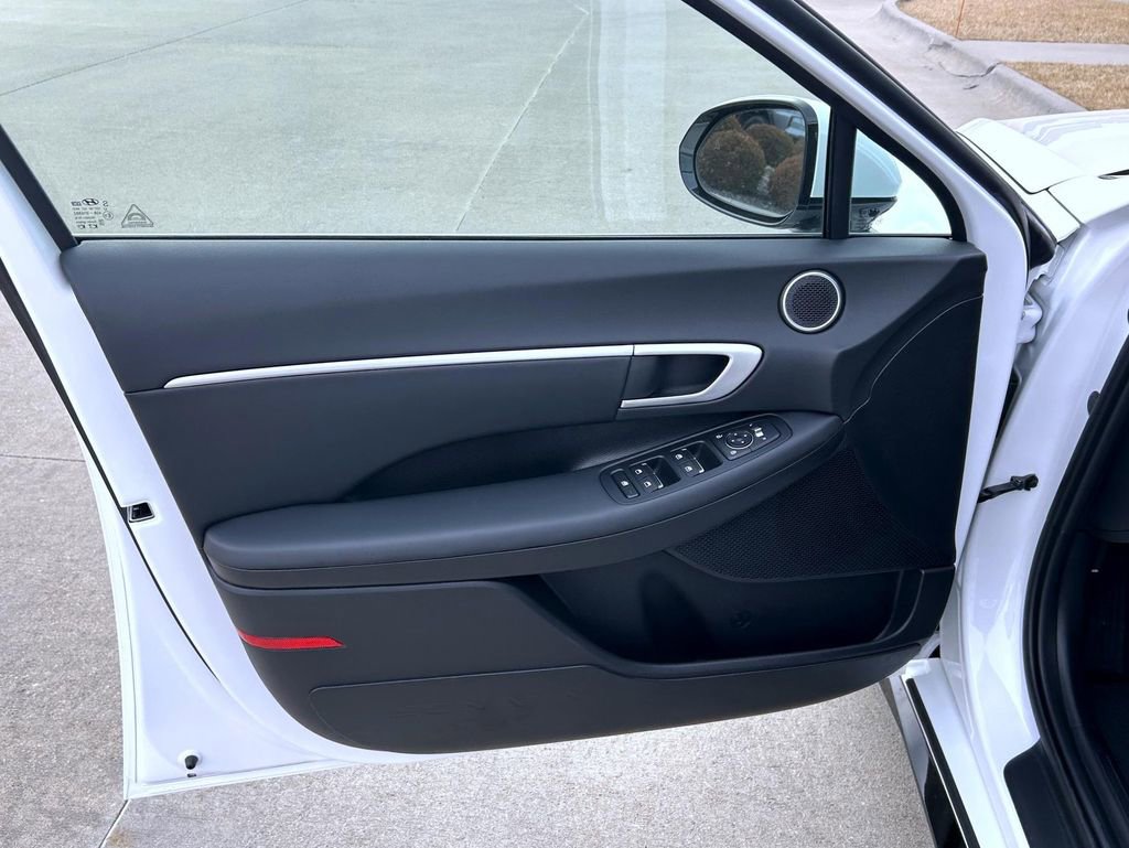 Used 2025 Hyundai Sonata SEL image 11