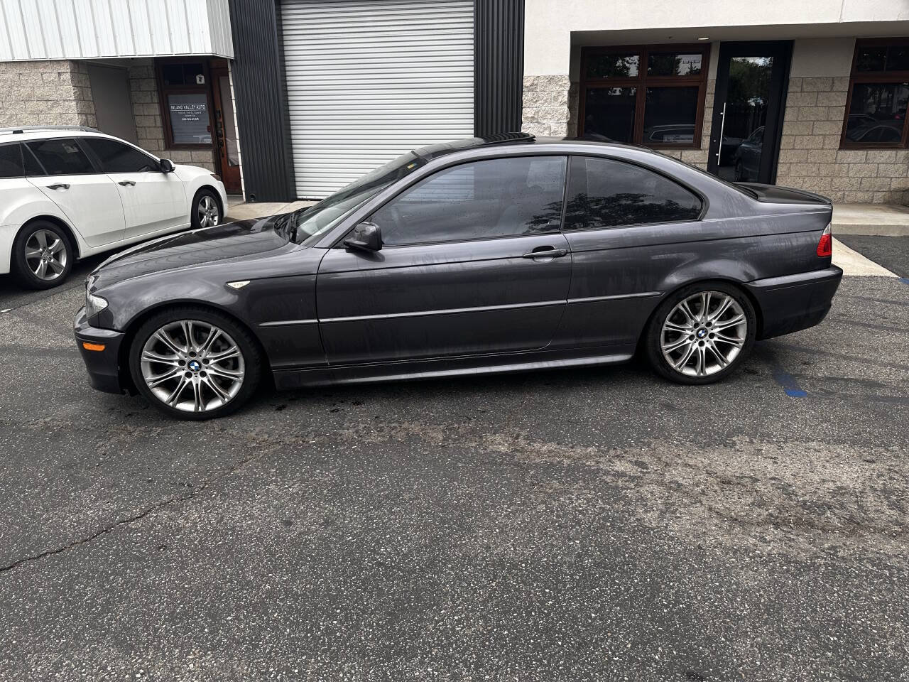 Used 2005 BMW 330Ci Coupe RWD image 2