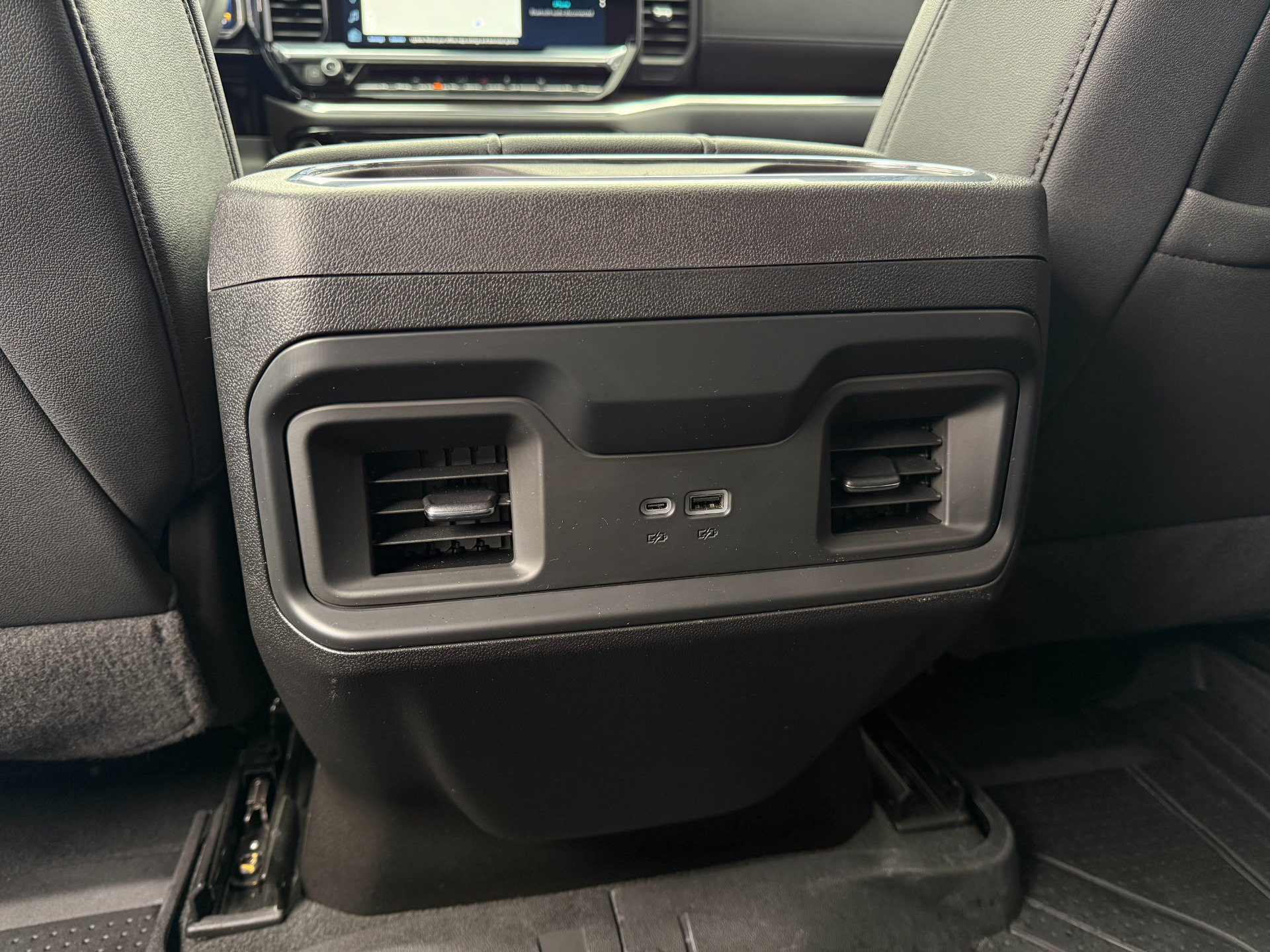 Used 2024 Chevrolet Silverado 1500 RST w/ Redline Edition AWD/4WD image 31