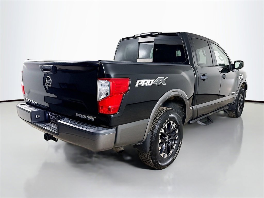 Used 2017 Nissan Titan PRO-4X image 15