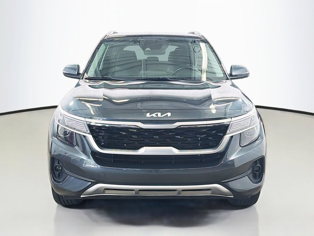 Used 2023 Kia Seltos S AWD/4WD image 2
