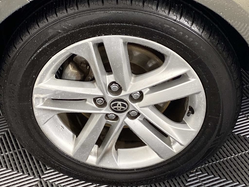 Used 2019 Toyota Corolla SE FWD image 25