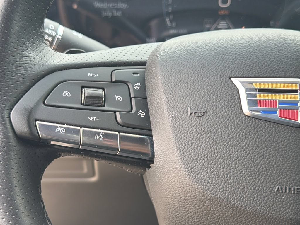 Used 2025 Cadillac XT4 Sport FWD image 29