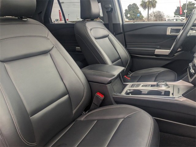 Used 2024 Ford Explorer XLT w/ Equipment Group 202A image 37