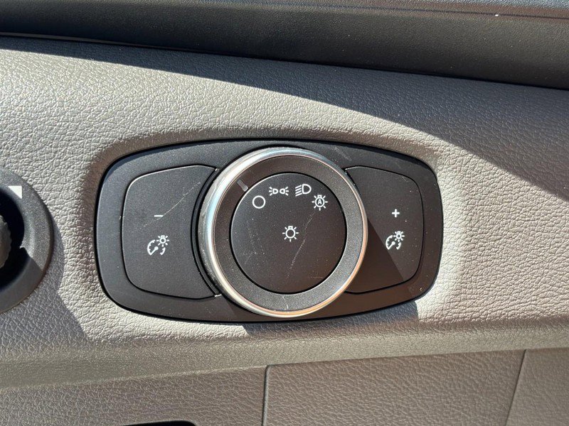 New 2025 Ford E-Transit 148 Medium Roof image 7