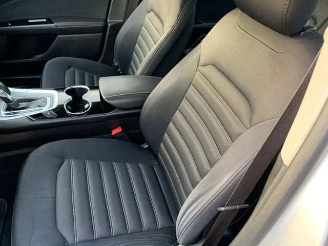 Used 2014 Ford Fusion SE image 18