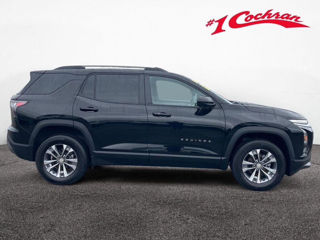 Used 2025 Chevrolet Equinox LT w/ Convenience Package II image 29