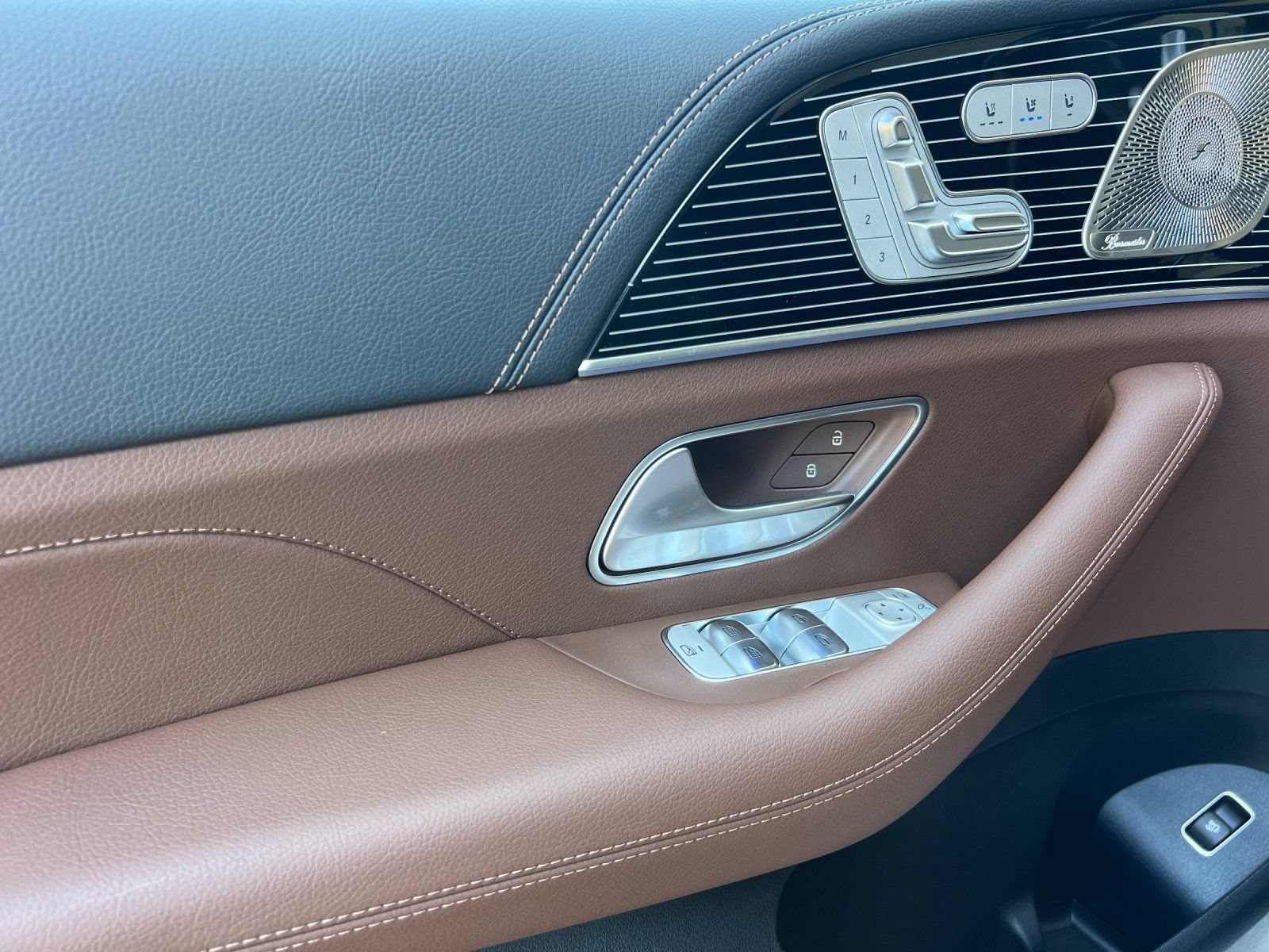 New 2026 Mercedes-Benz GLS 450 4MATIC image 10