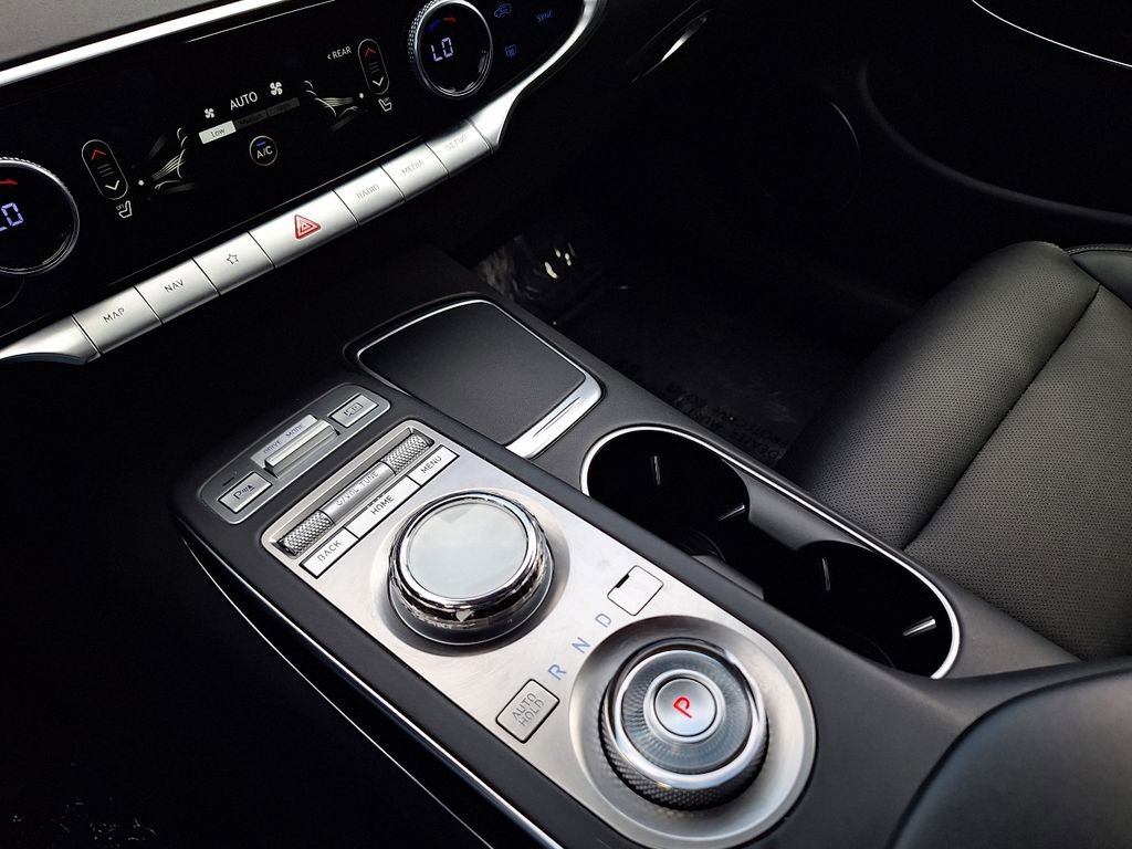 Used 2025 Genesis GV70 2.5T image 26