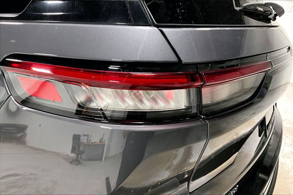 Used 2025 Jeep Grand Cherokee Limited image 41