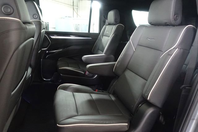 New 2026 Cadillac Escalade ESV Luxury image 19