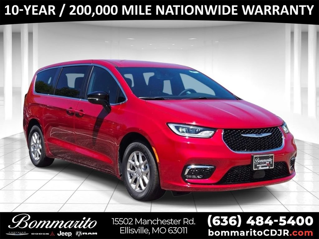 New 2026 Chrysler Pacifica Select