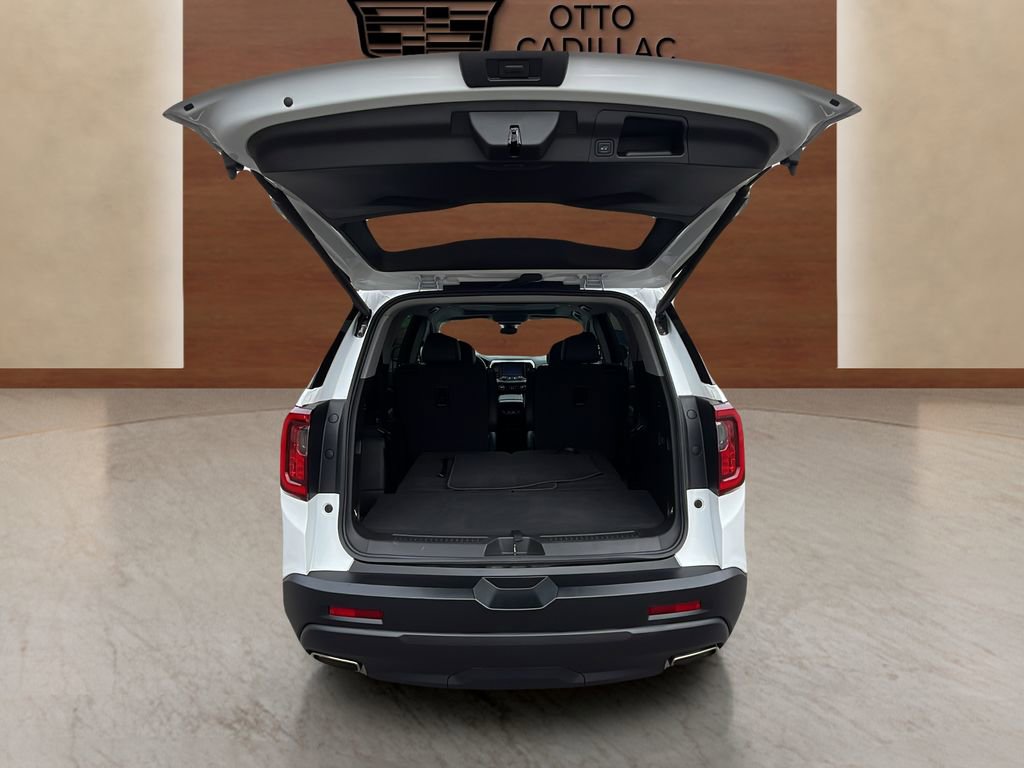 Used 2023 GMC Acadia SLT w/ Elevation Edition image 17