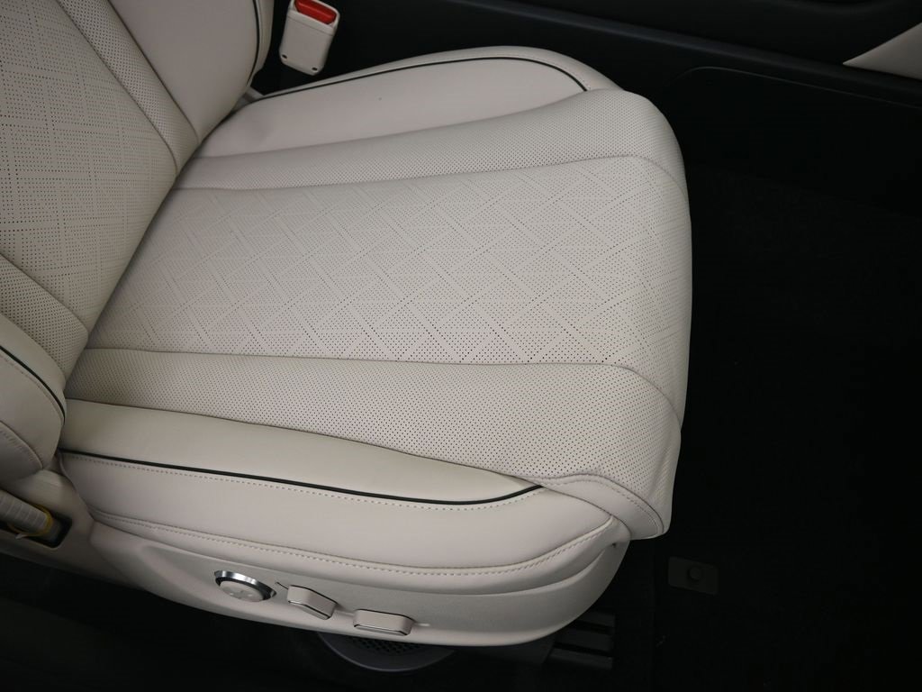 New 2026 Genesis GV80 2.5T Advanced image 12