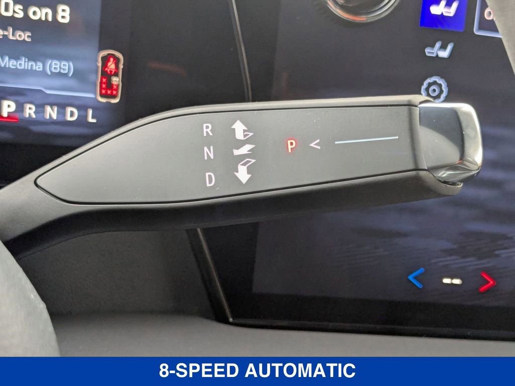 New 2026 Chevrolet Traverse LT w/ Sun and Wheel Package image 24