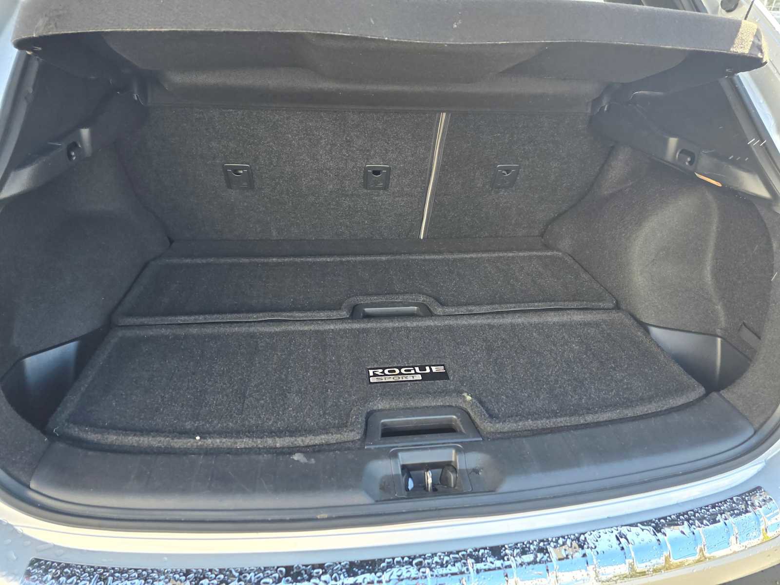 Used 2018 Nissan Rogue Sport SV image 17