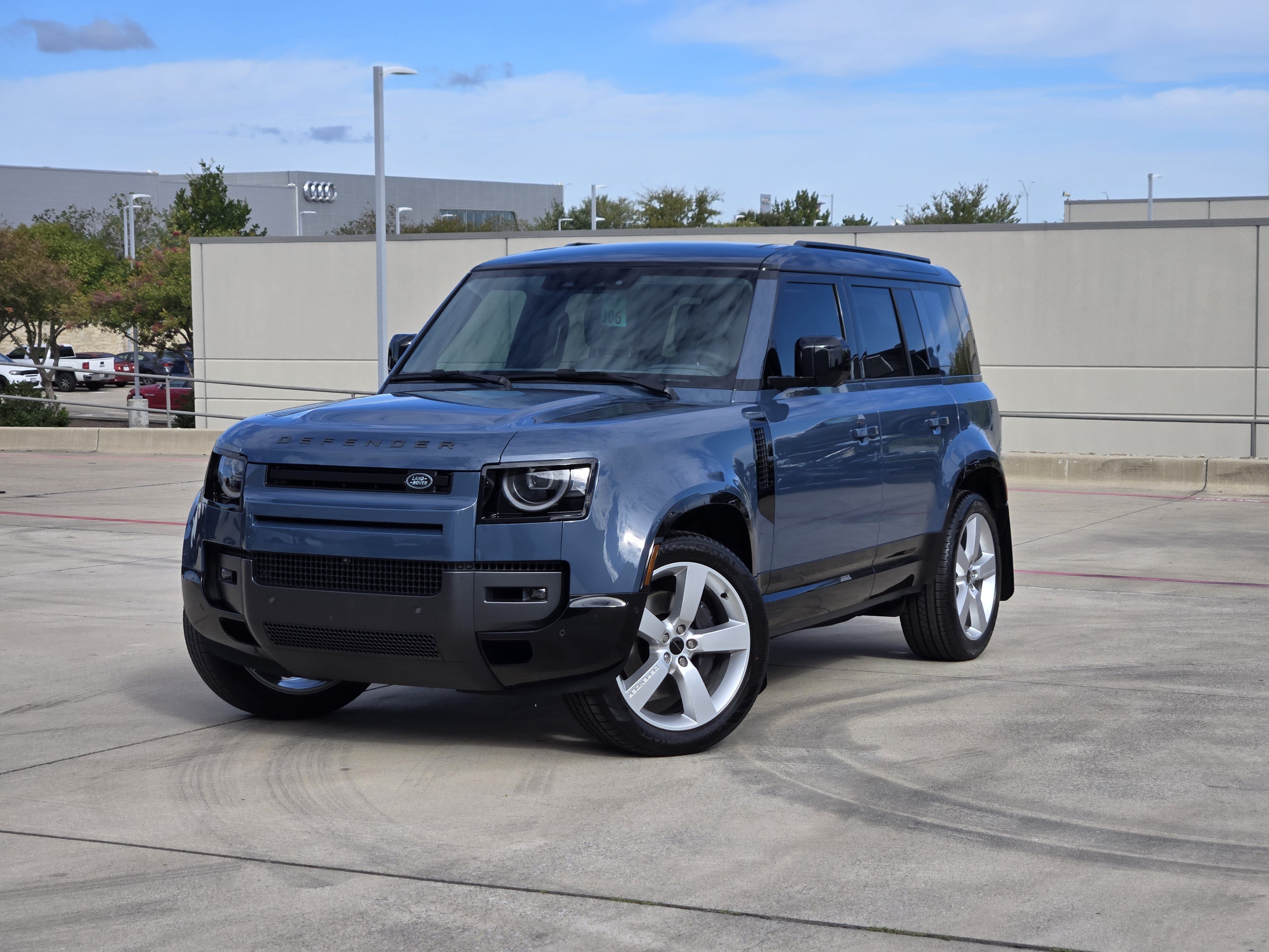 New 2026 Land Rover Defender 110 X-Dynamic SE