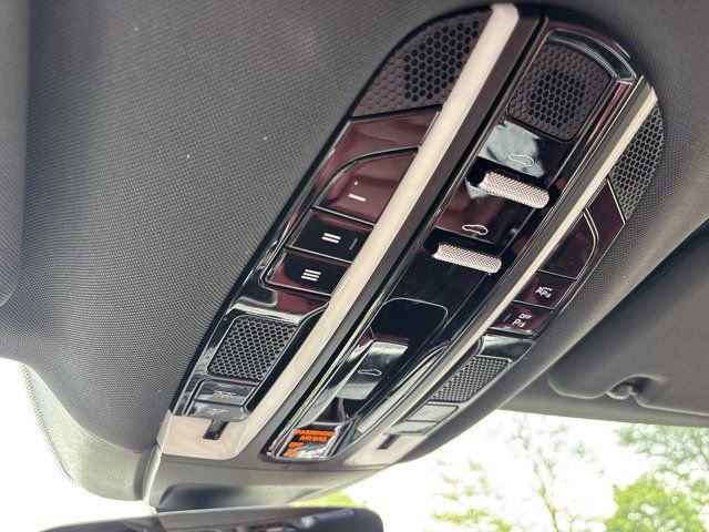 Used 2019 Porsche Panamera 4 AWD/4WD image 44