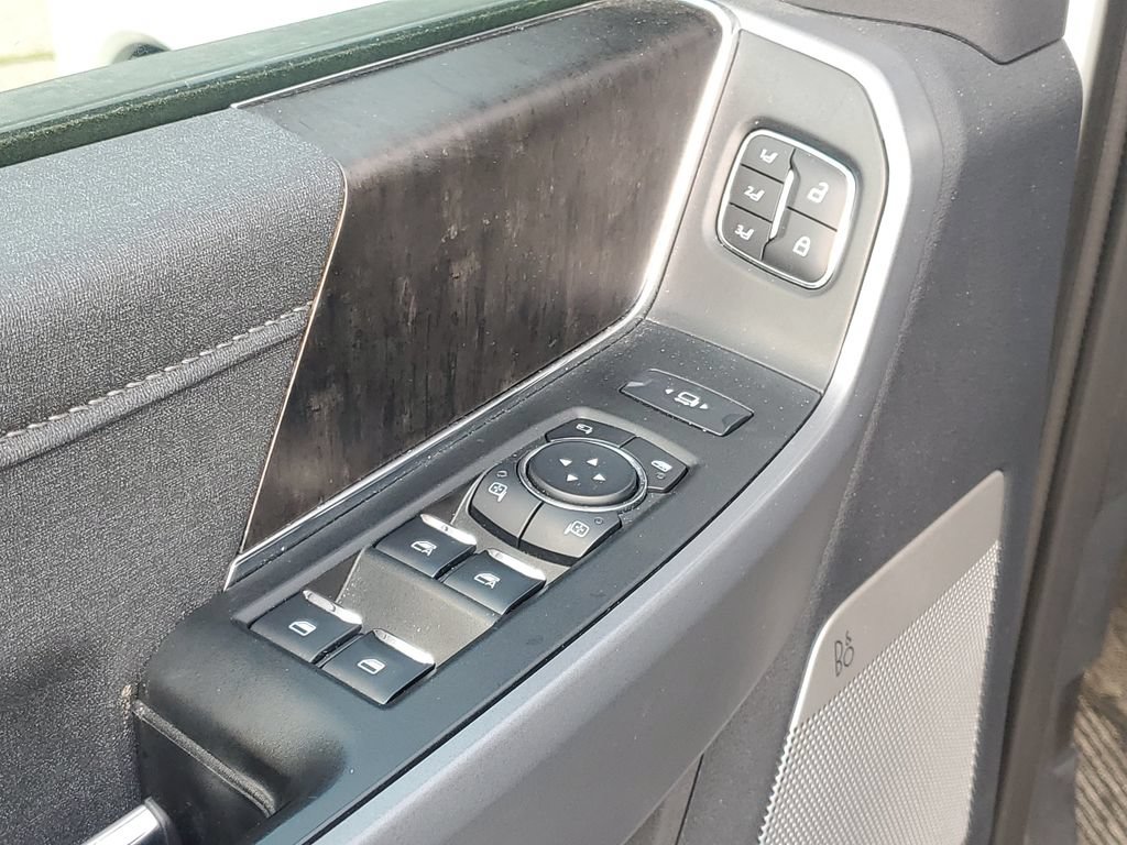 Used 2024 Ford F250 Lariat AWD/4WD image 6
