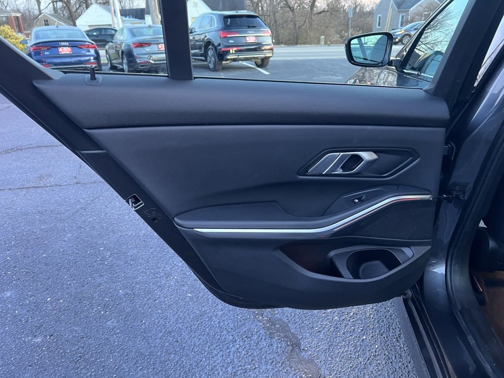 Used 2022 BMW 330i xDrive Sedan w/ Driving Assistance Package image 36