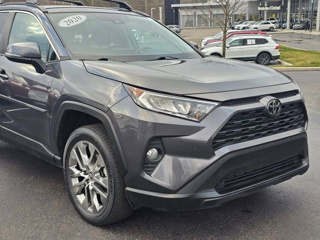 Used 2020 Toyota RAV4 XLE Premium image 2