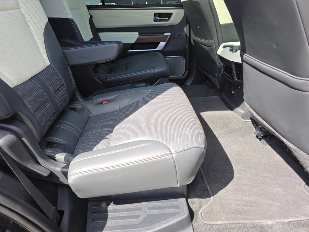 Used 2024 Toyota Sequoia Capstone AWD/4WD image 17