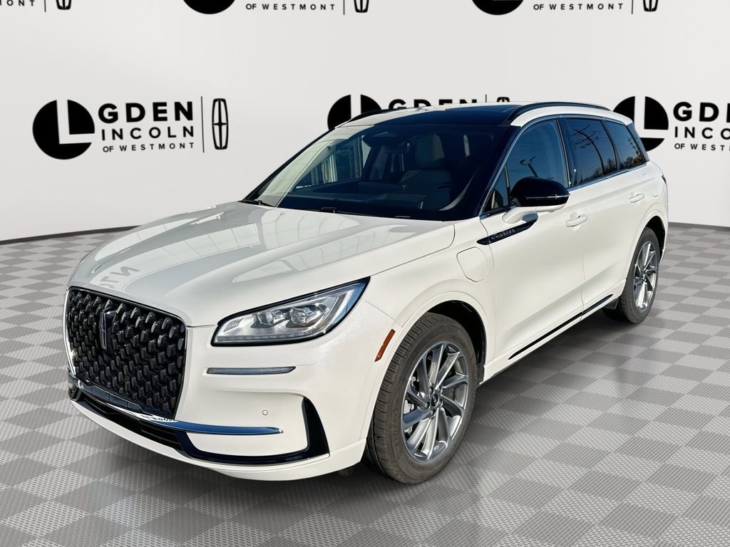 Used 2025 Lincoln Corsair Grand Touring w/ Equipment Group 302A image 1