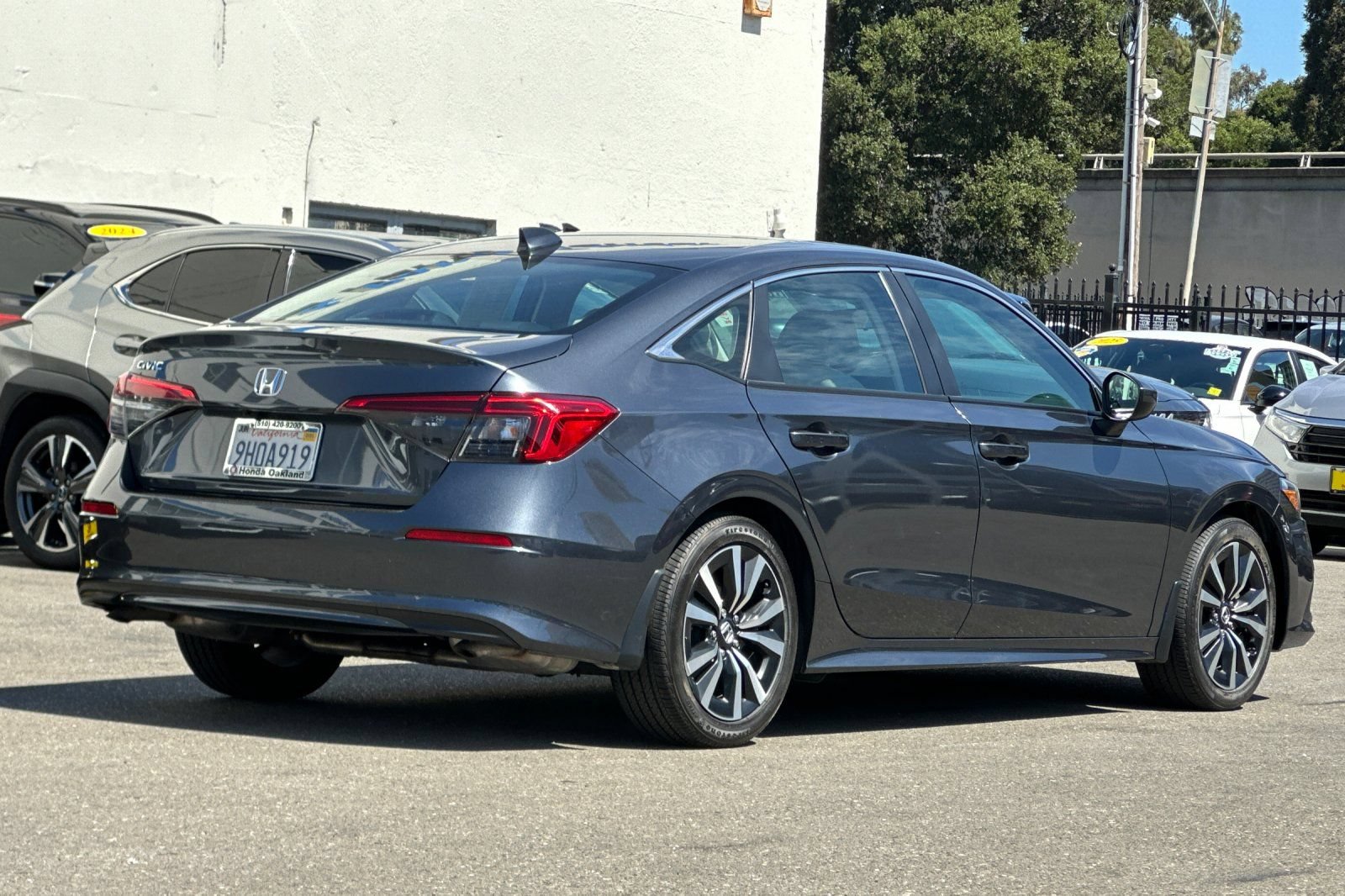 Used 2023 Honda Civic EX image 5