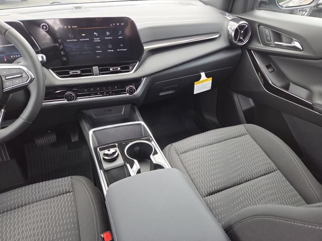 New 2026 Chevrolet Equinox LT w/ Safety and Technology Package AWD/4WD image 30